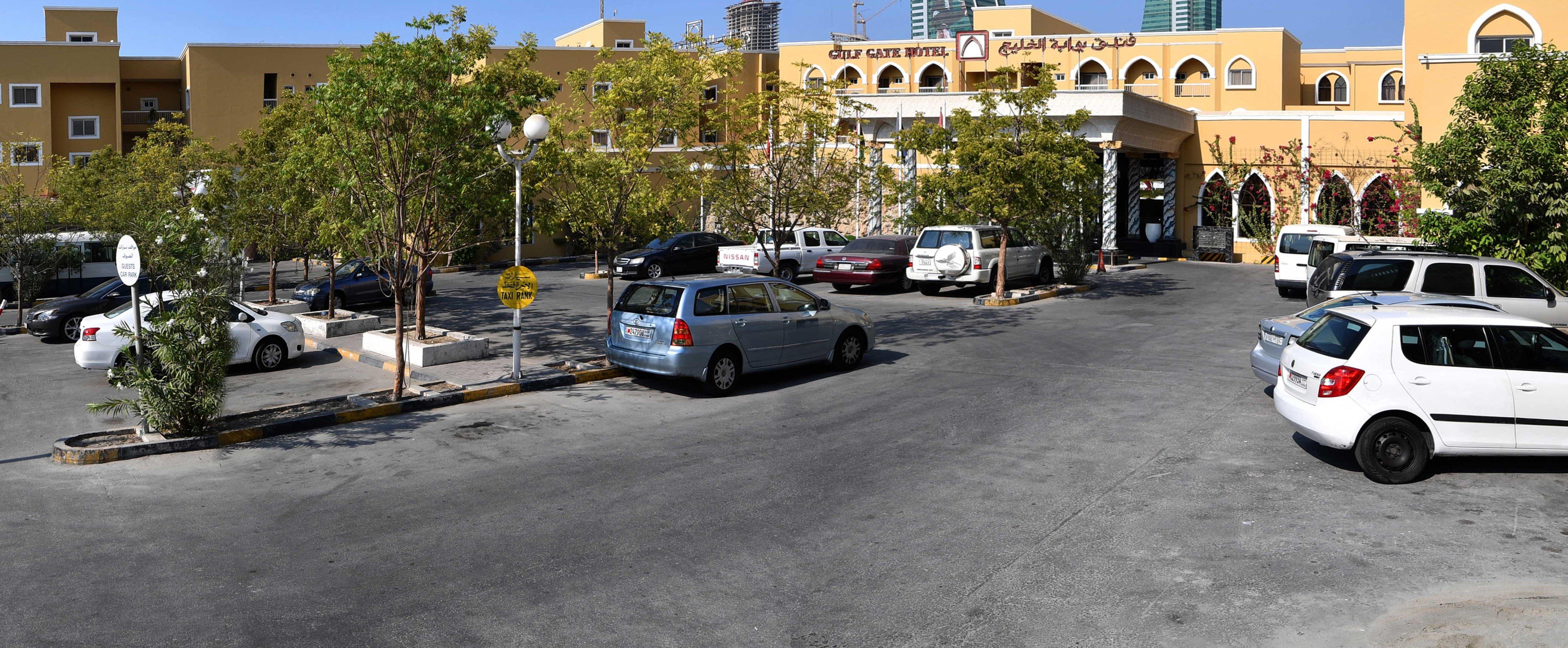 Gulf Gate Hotel Manama Exterior photo