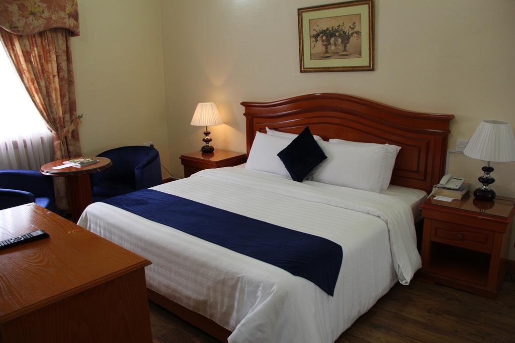 Gulf Gate Hotel Manama Exterior photo