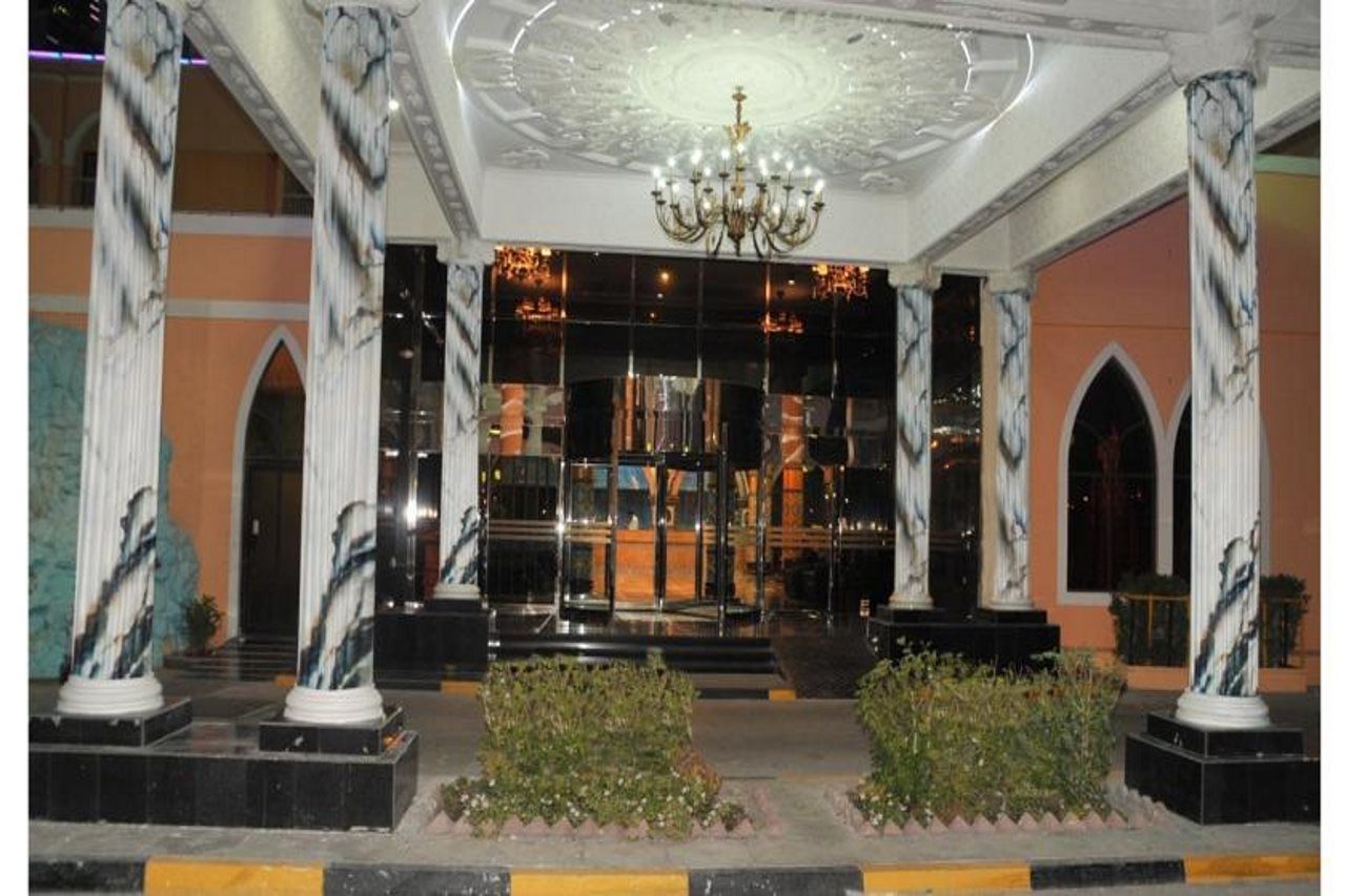 Gulf Gate Hotel Manama Exterior photo